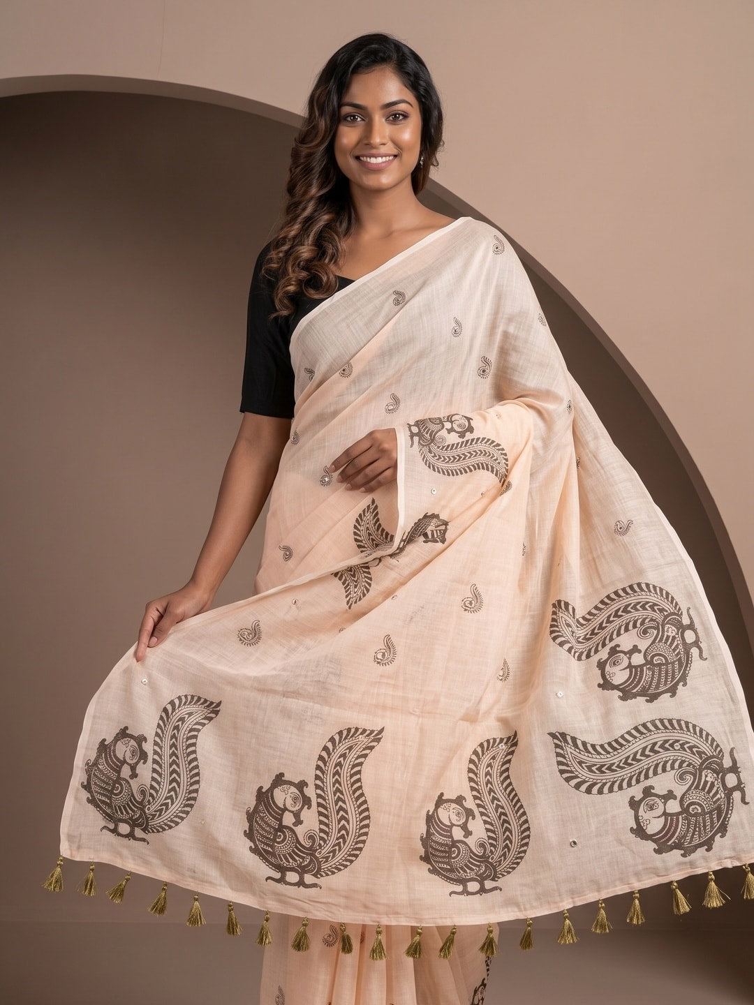 Peachmode Peach Peacock Paisley Printed Linen Saree With Mirror Work - Image 4
