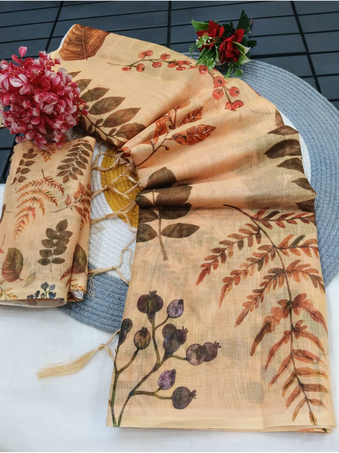Peachmode Peach Printed Linen Saree - Image 5