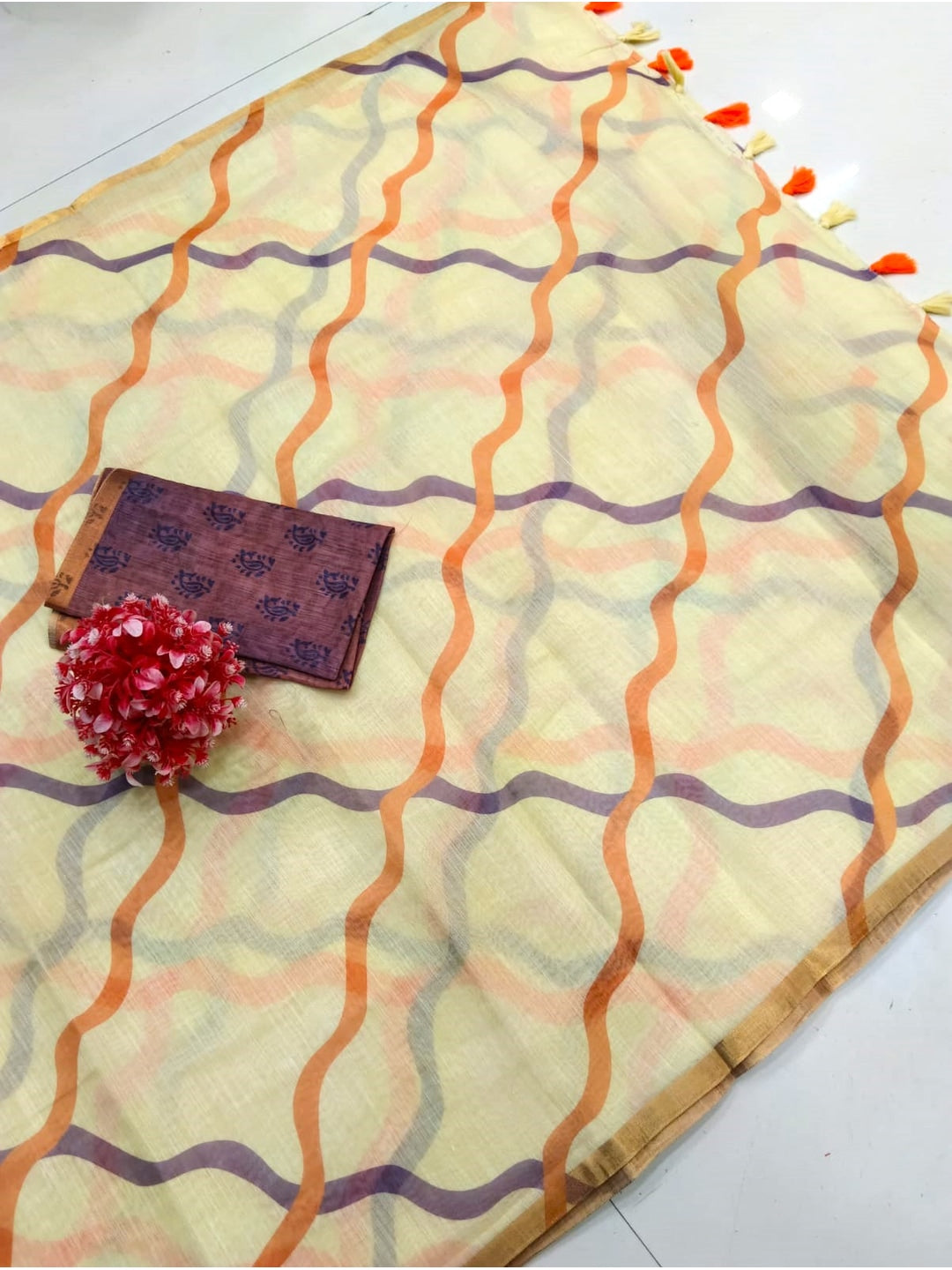 Peachmode Cream Printed Linen Saree - Image 5
