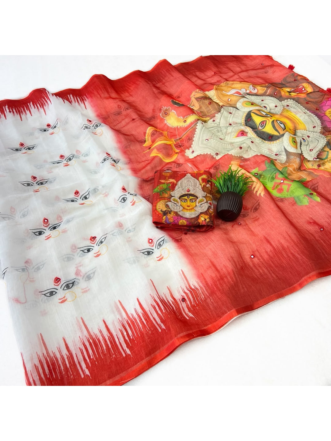 Peachmode White Durga Printed Linen Saree With Mirror Work - Image 4