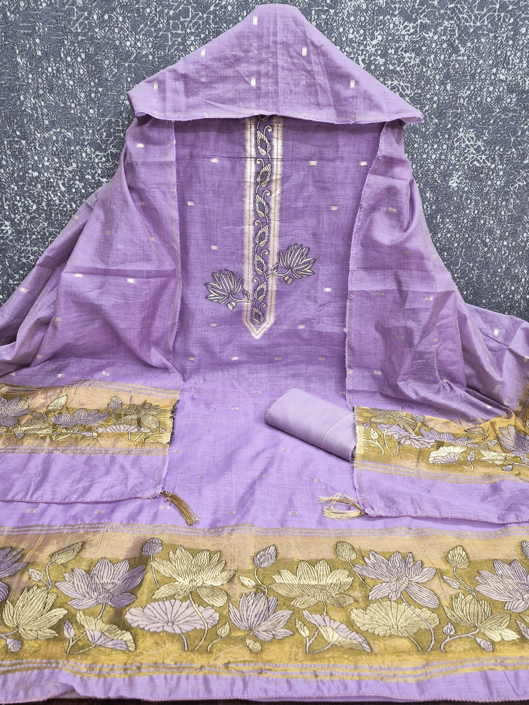 Peachmode Lavender Muga Cotton Unstitched Dress Material With Jamdani Pichwai Weaving - Image 4