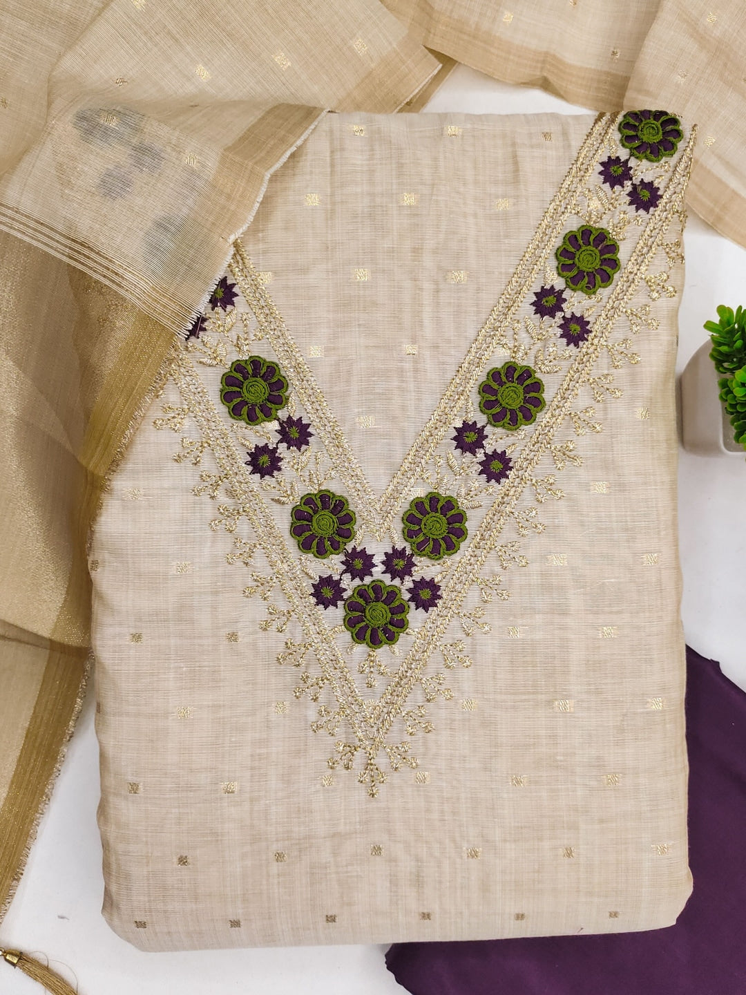 Peachmode Purple Jamdani Cotton Unstitched Dress Material With V-Neck Floral Embroidery - Image 3
