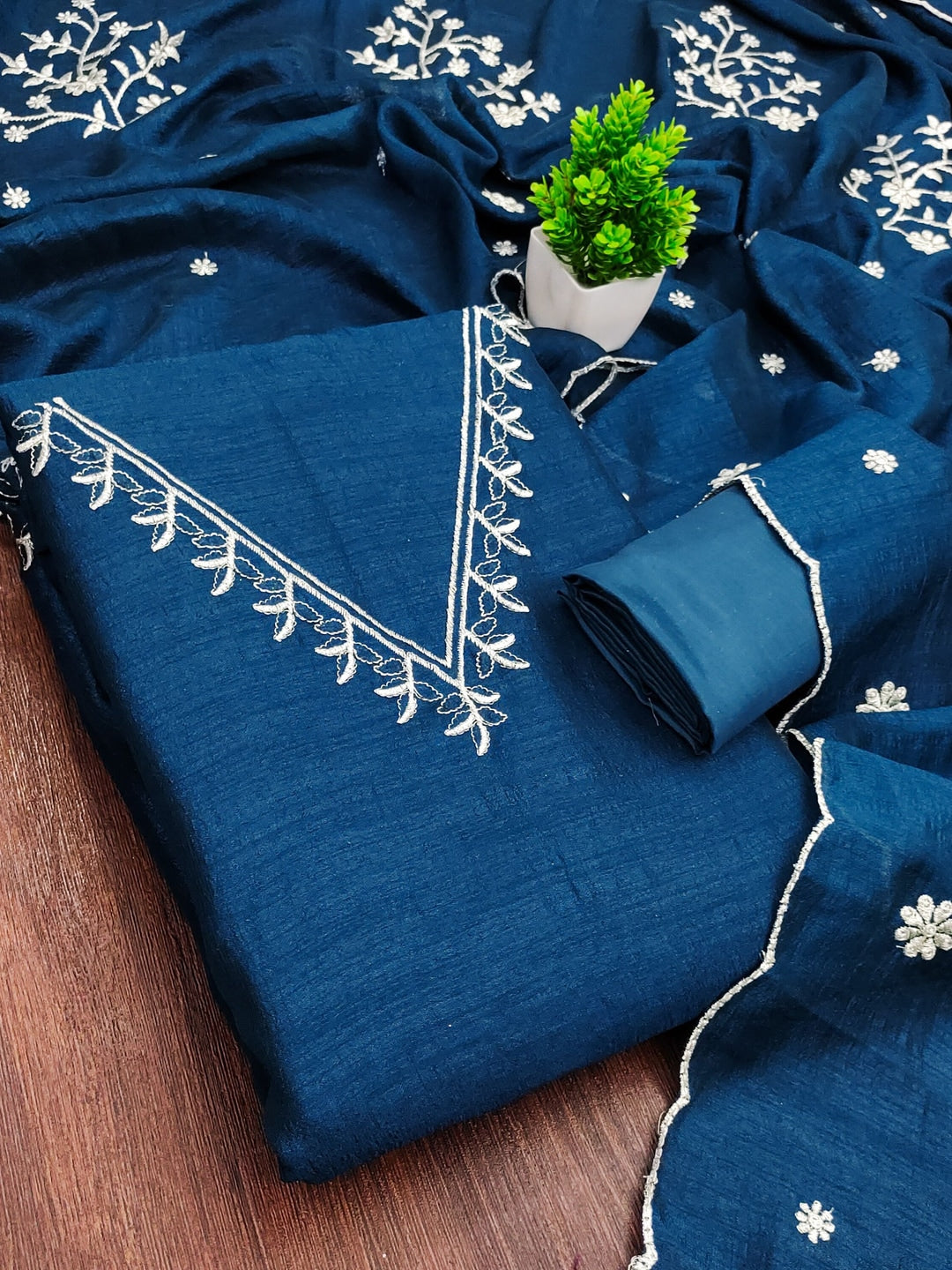 Peachmode Blue Vichitra Silk Unstitched Dress Material With V-Neck Floral Embroidery - Image 5