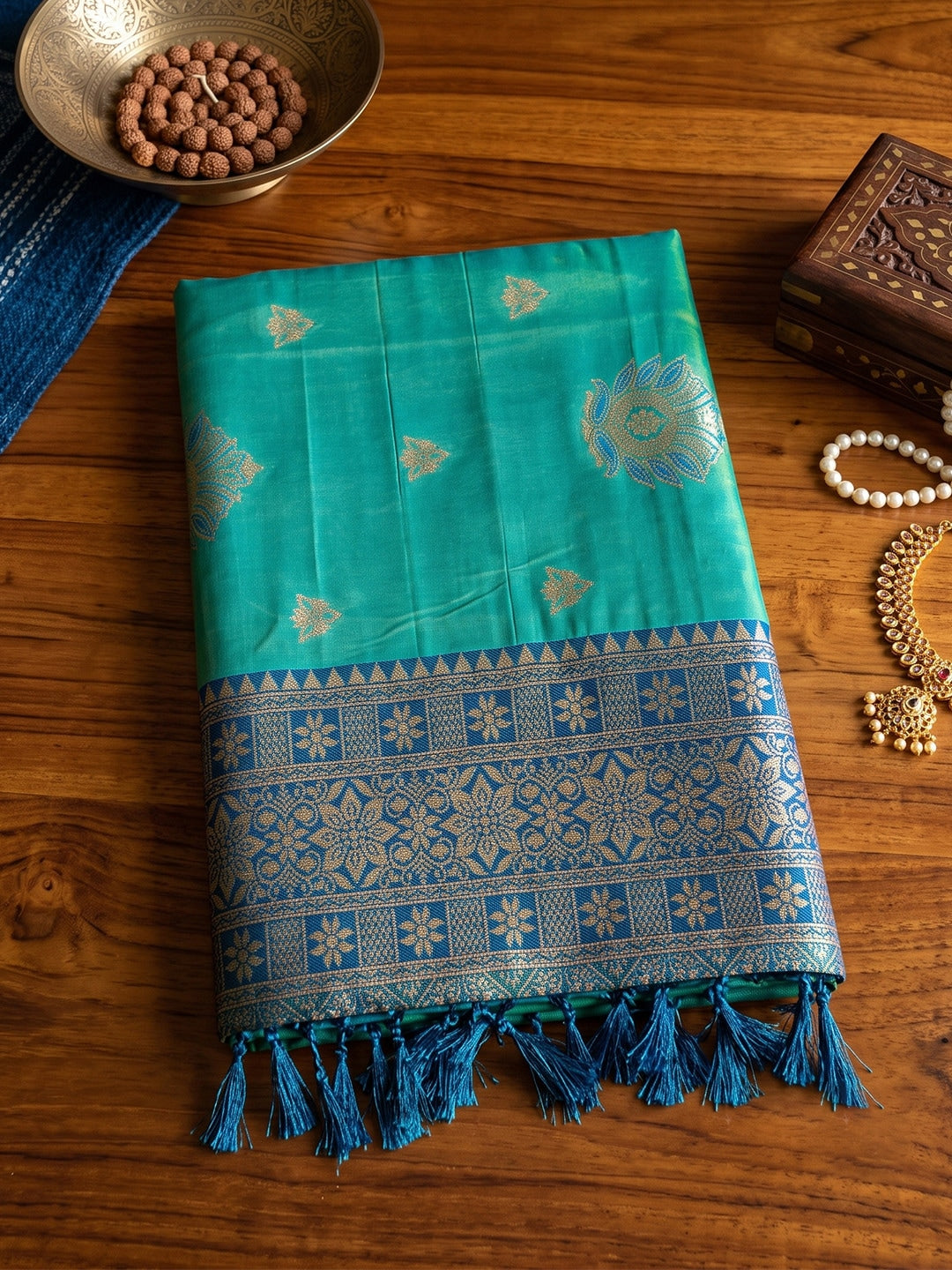 Peachmode Rama Silk Woven Saree - Image 4