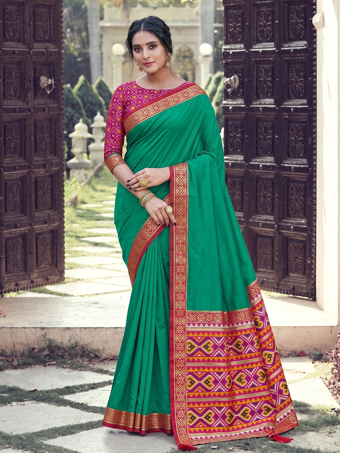 Peachmode Green Silk Woven Saree - Image 1