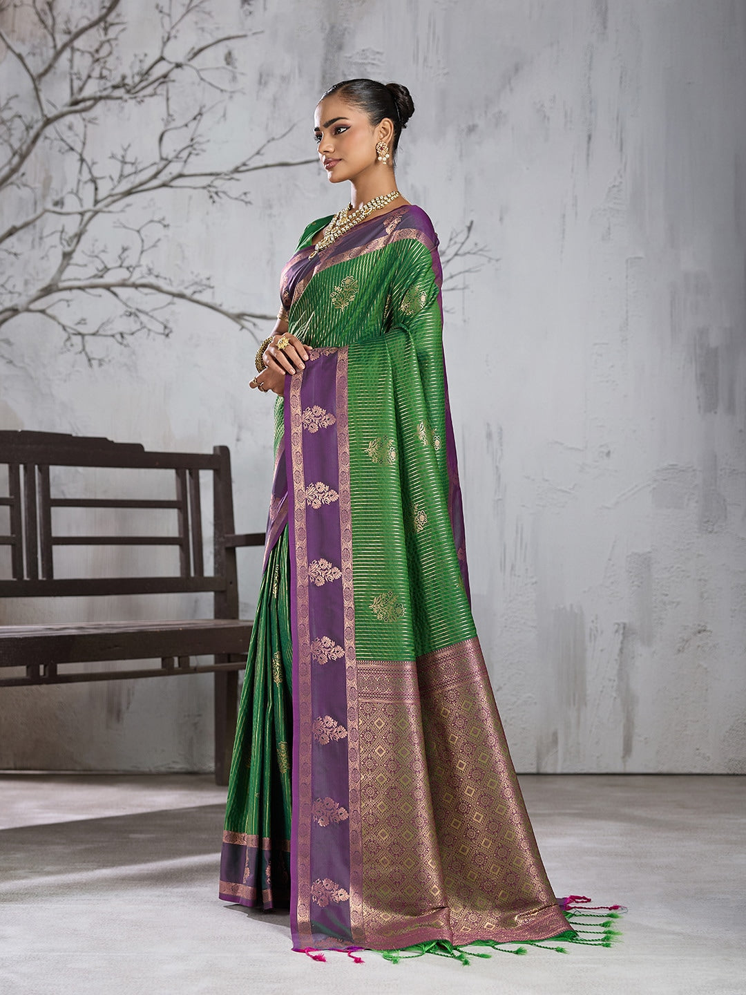 Peachmode Green Silk Woven Saree - Image 2