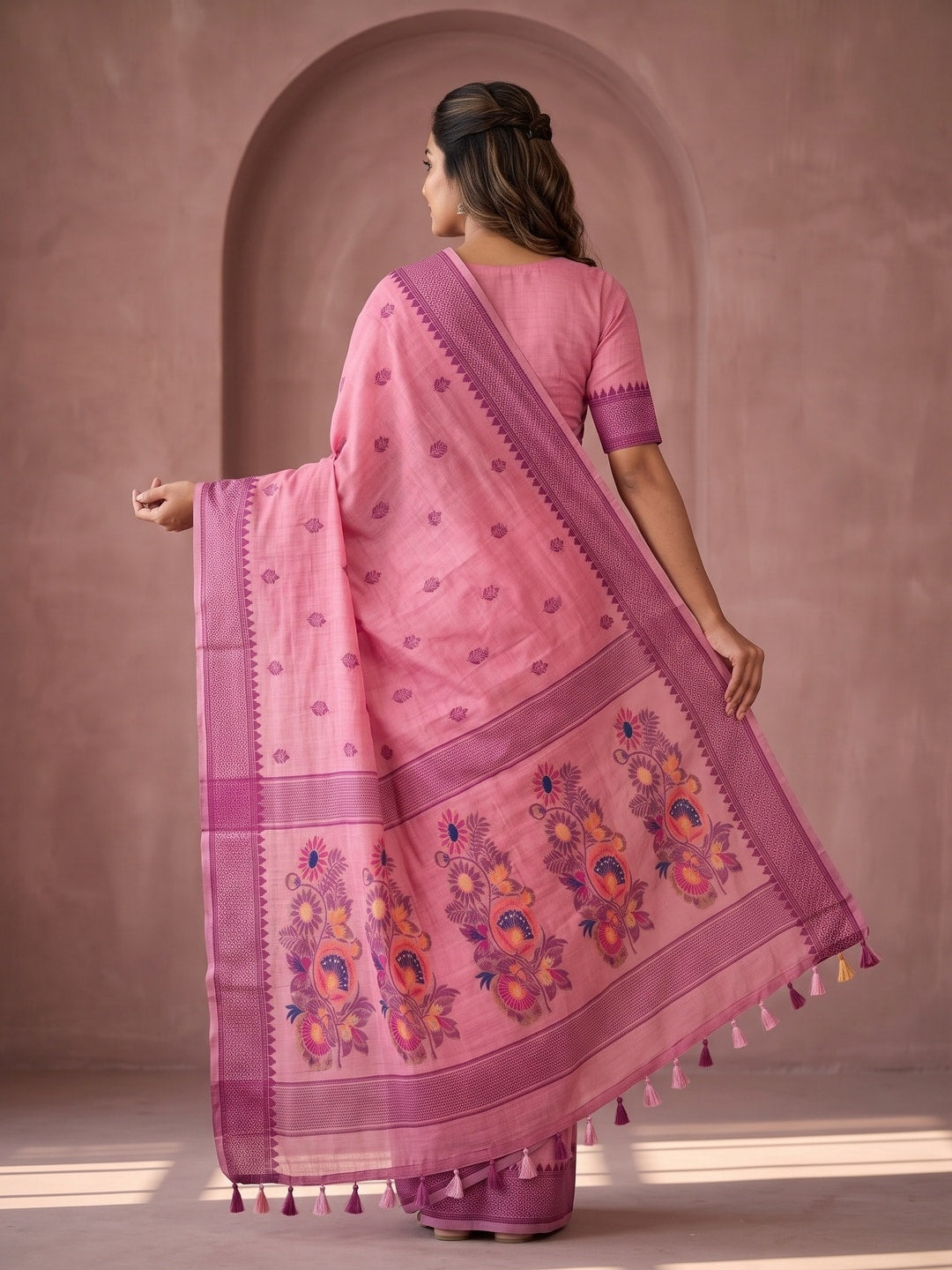 Peachmode Pink Jamdani Cotton Woven Saree with Floral Pallu - Image 4