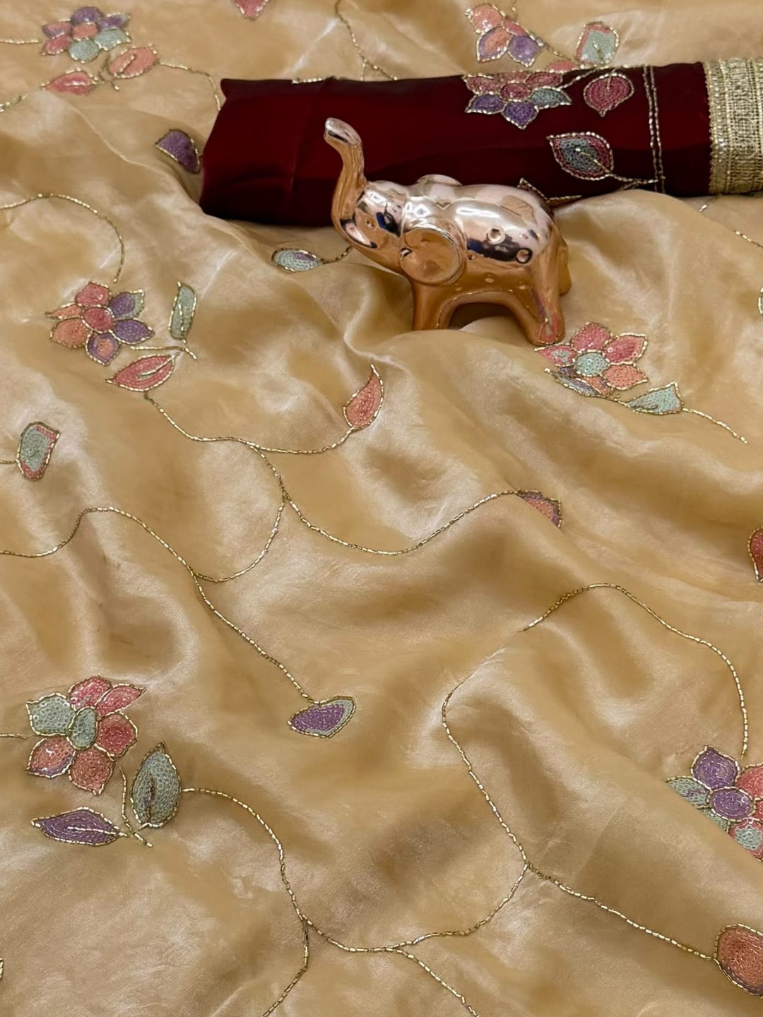 Peachmode Beige Satin Saree With Rainbow Floral Sequin Work And Lace Border - Image 5