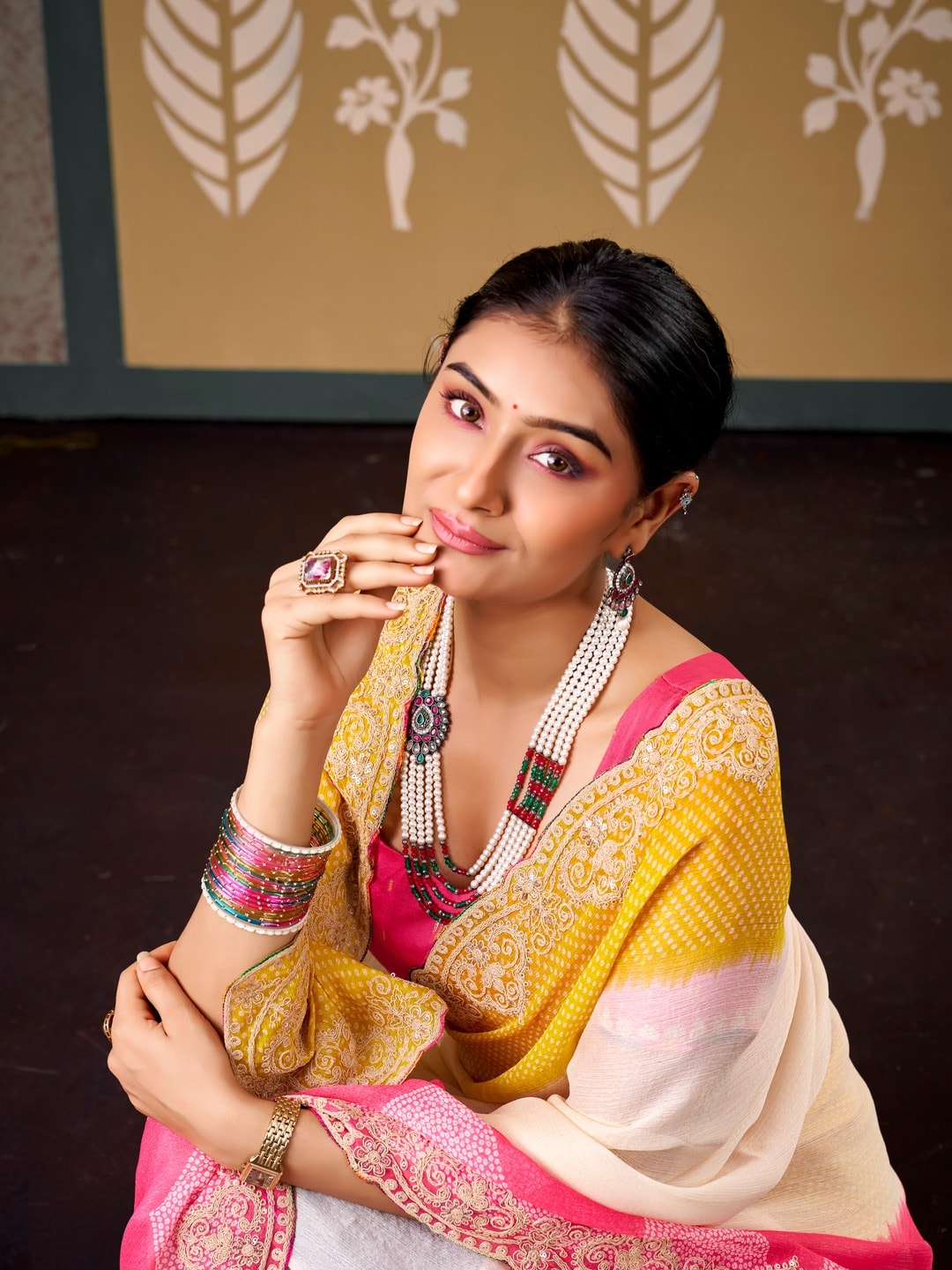 Peachmode Multicolor Ombre Bandhani Printed Chiffon Saree With Embroidered Border - Image 5