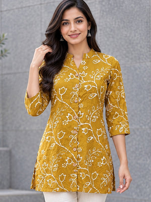 Peachmode Yellow Rayon Floral Buttoned Top - Image 1