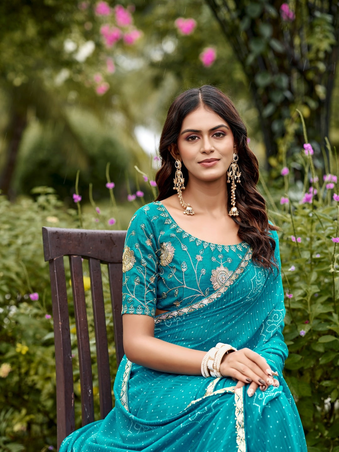Peachmode Turquoise Bandhani Printed Georgette Saree With Embroidered Border - Image 3