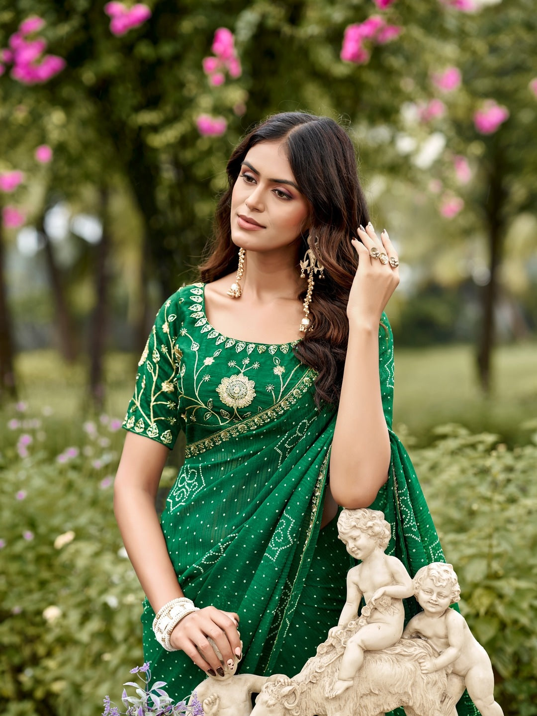 Peachmode Green Bandhani Printed Georgette Saree With Embroidered Border - Image 3