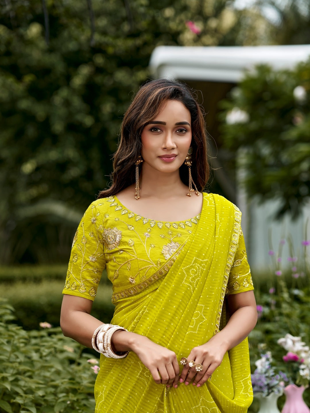 Peachmode Lime Green Bandhani Printed Georgette Saree With Embroidered Border - Image 4