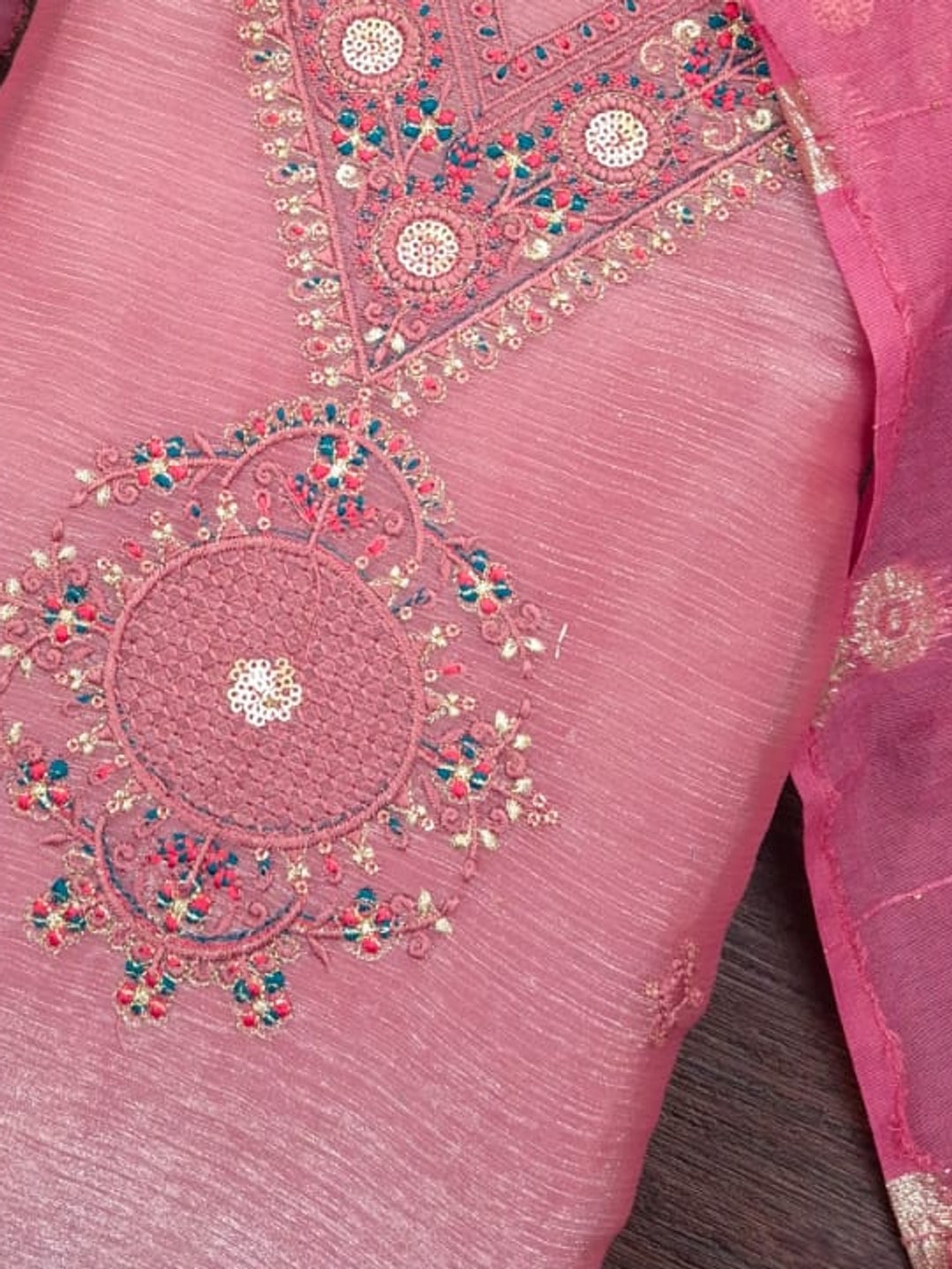 Peachmode Pink Barbari Silk Unstitched Dress Material With V-Neck Floral Thread Embroidery - Image 5