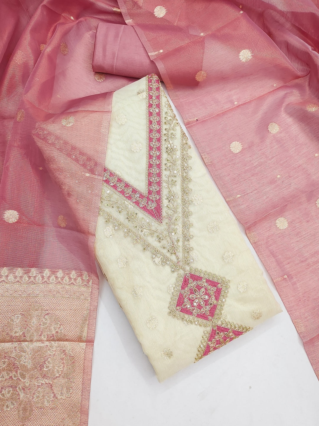 Peachmode Pink Butti Weaving Shimmer Unstitched Dress Material With V-Neck Thread And Cording Embroidery - Image 4