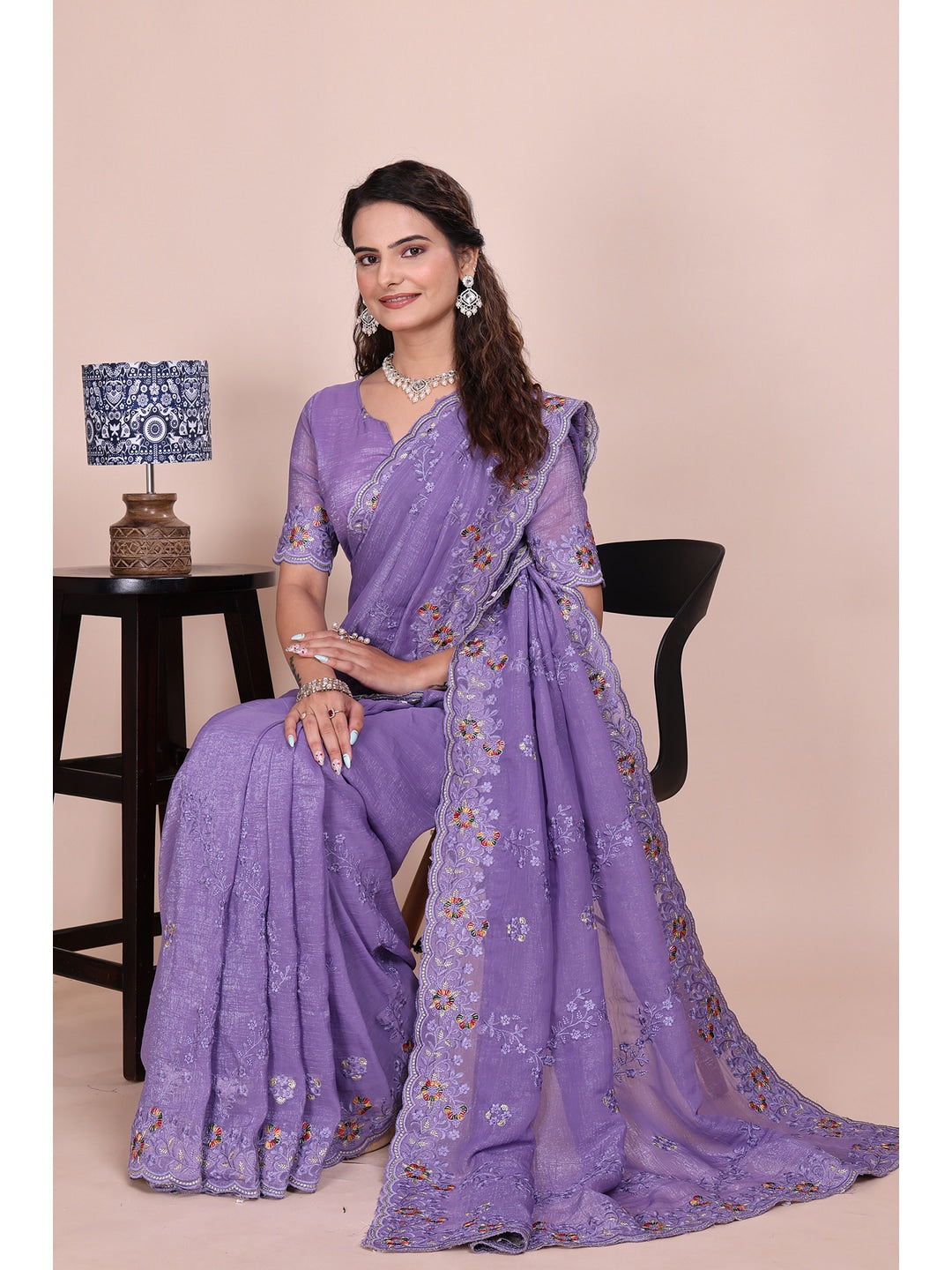 Peachmode Lavender Embroidered Crunchy Chiffon Saree - Image 2