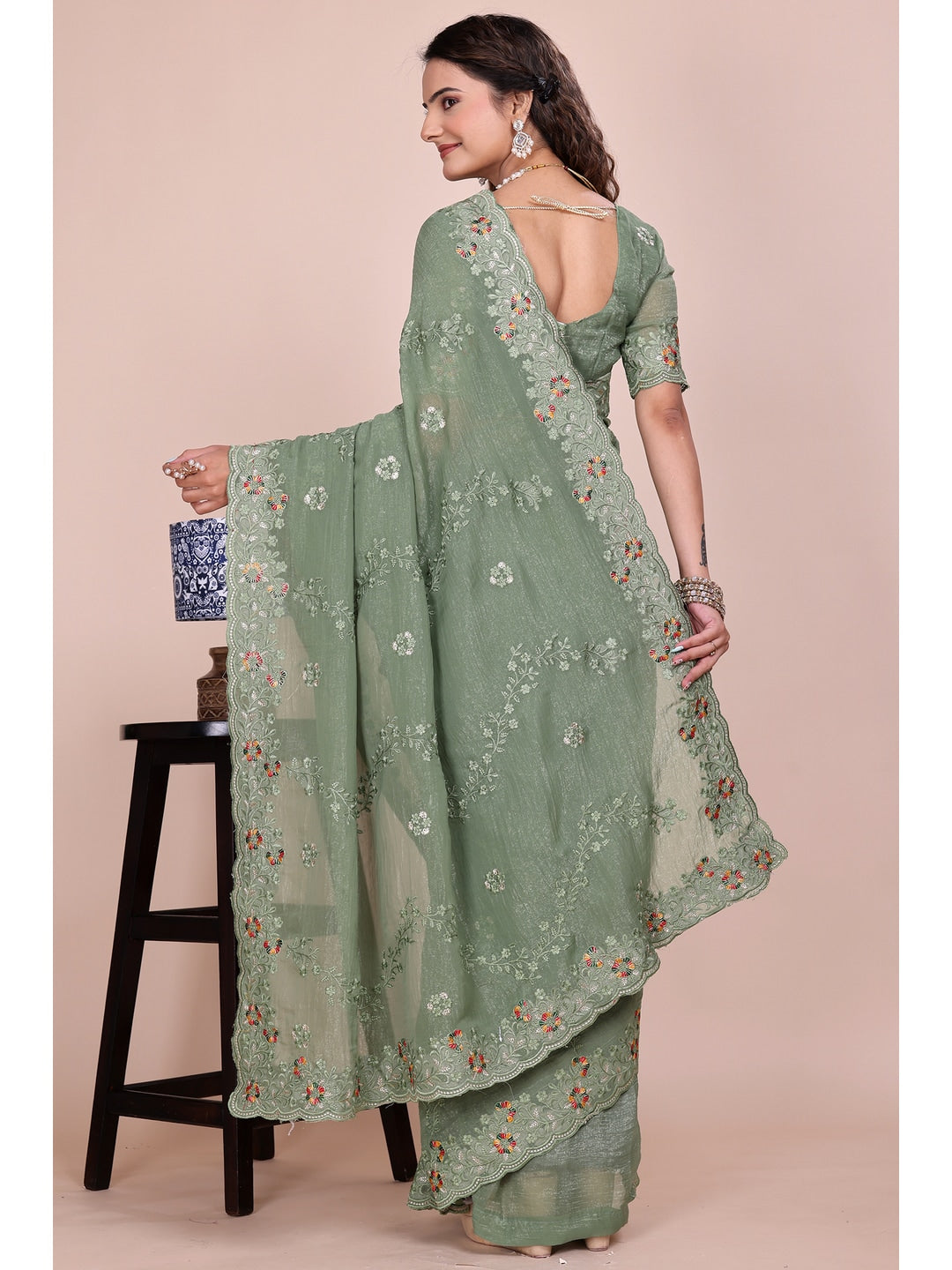 Peachmode Green Embroidered Crunchy Chiffon Saree - Image 4