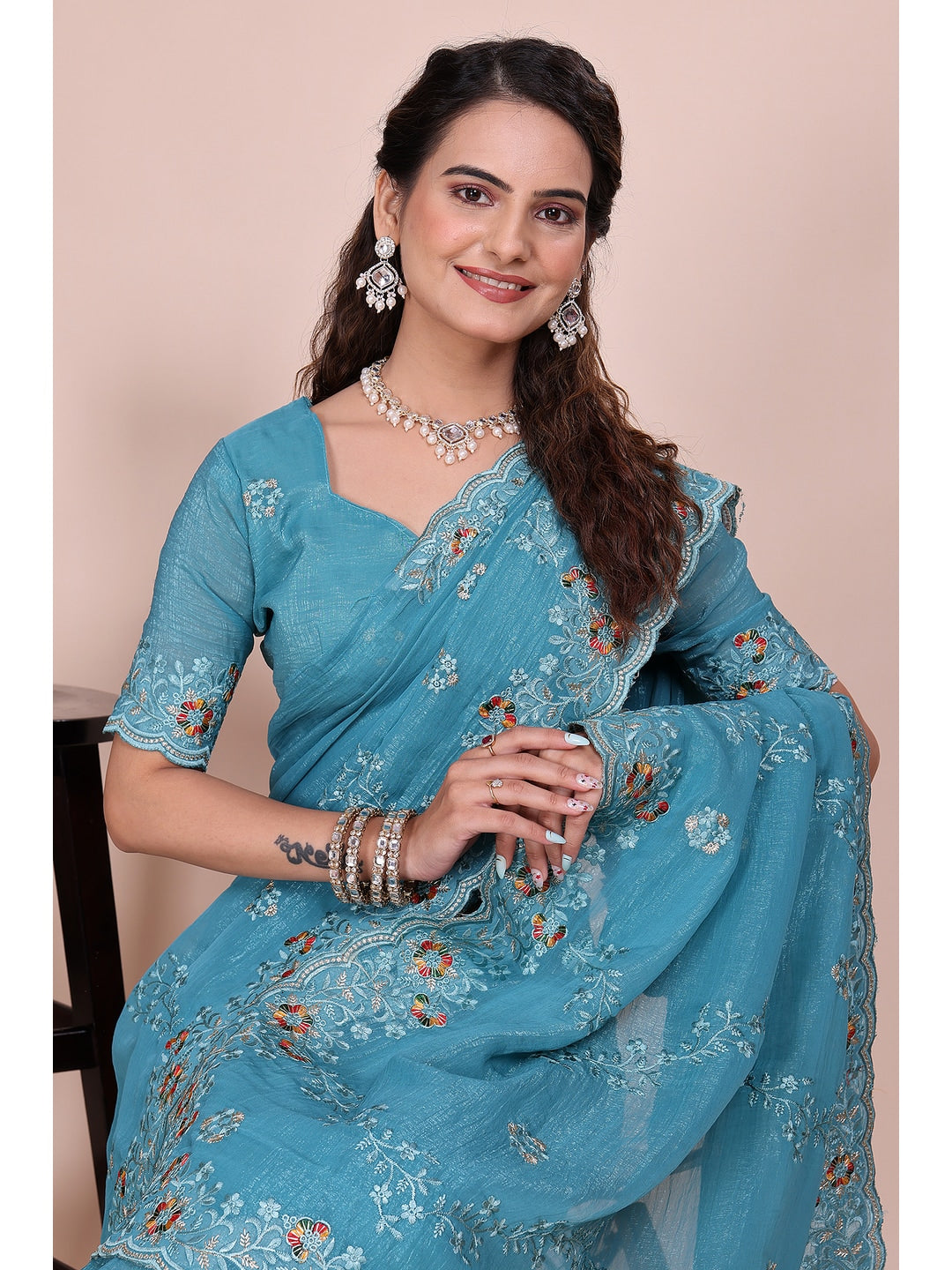 Peachmode Turquoise Embroidered Crunchy Chiffon Saree - Image 3
