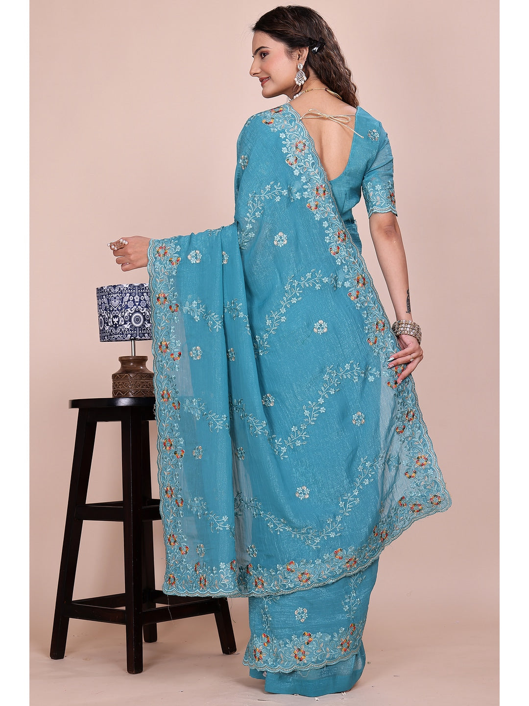Peachmode Turquoise Embroidered Crunchy Chiffon Saree - Image 4