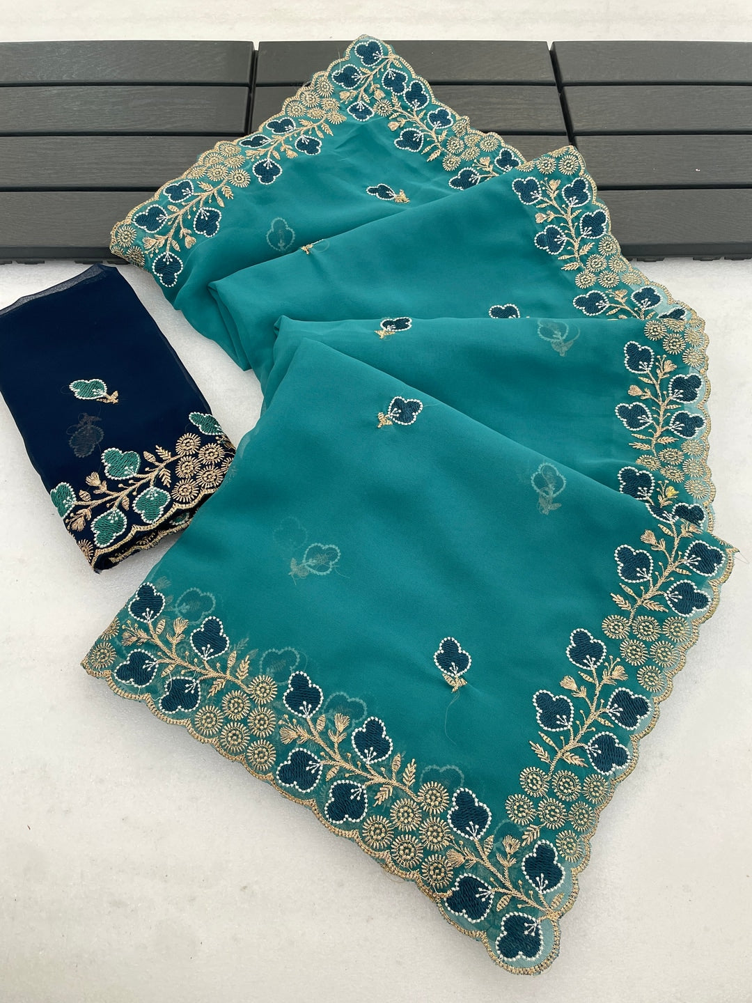 Peachmode Turquoise Embroidered Georgette Saree - Image 5