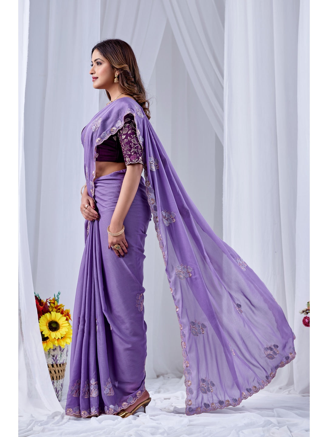 Peachmode Lavender Embroidered Star Georgette Saree - Image 2