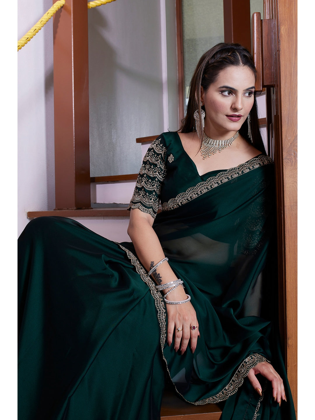 Peachmode Green Embroidered Border Rangoli Silk Saree - Image 3