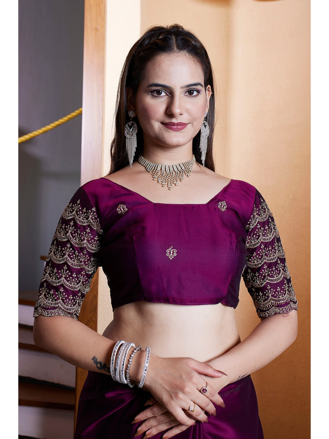 Peachmode Wine Embroidered Border Rangoli Silk Saree - Image 4