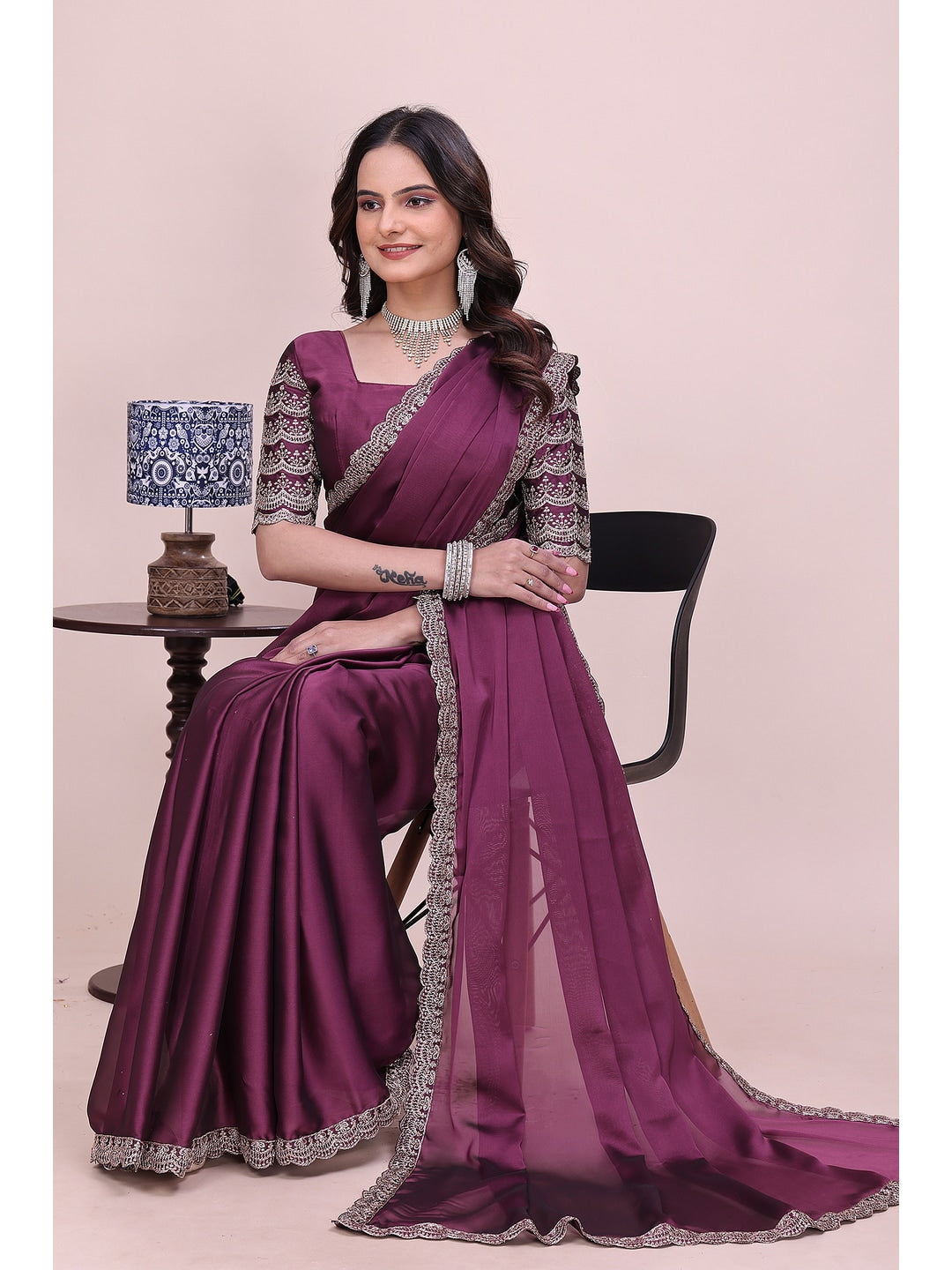 Peachmode Wine Embroidered Border Rangoli Silk Saree - Image 4
