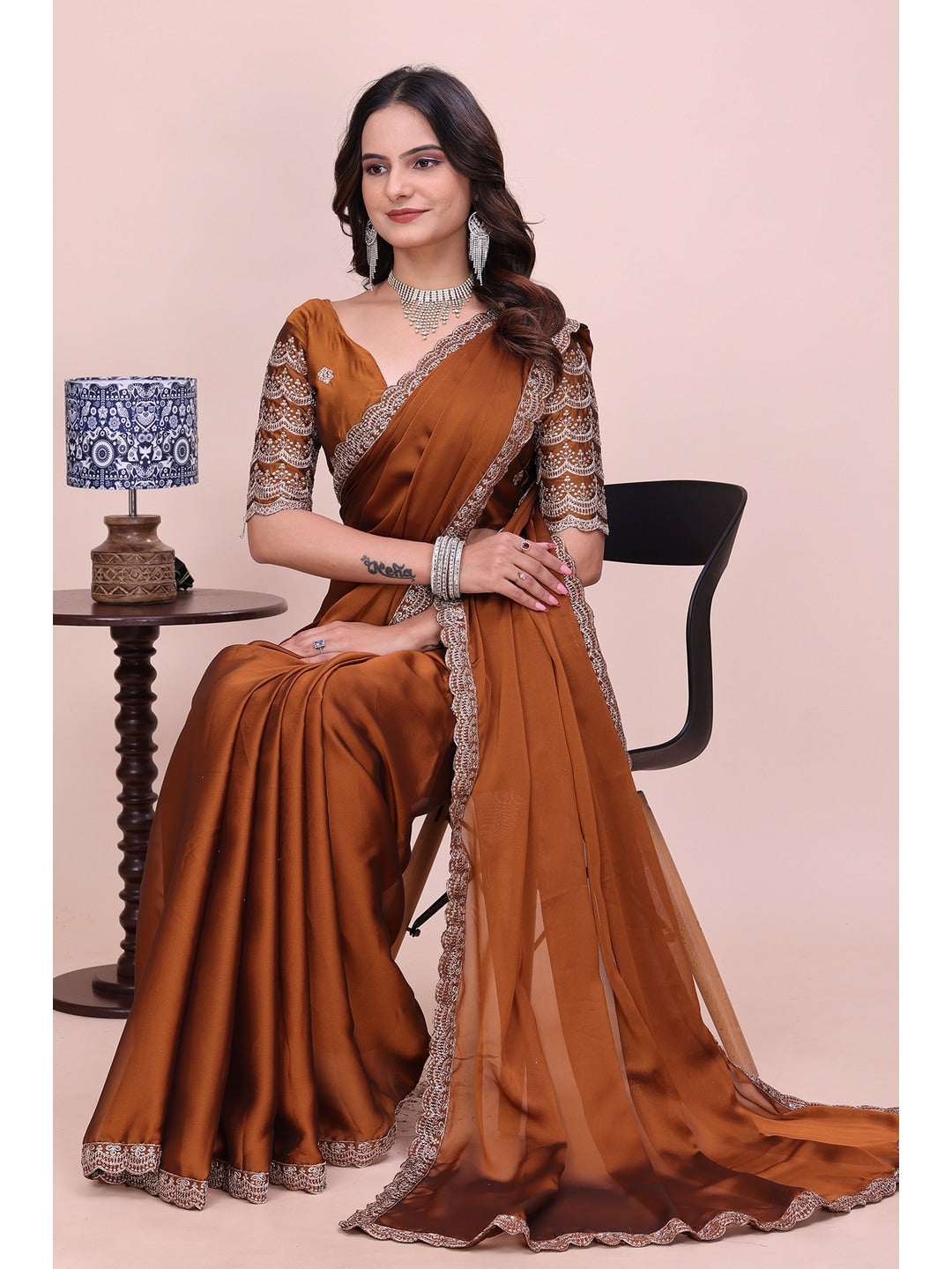 Peachmode Mustard Embroidered Border Rangoli Silk Saree - Image 4