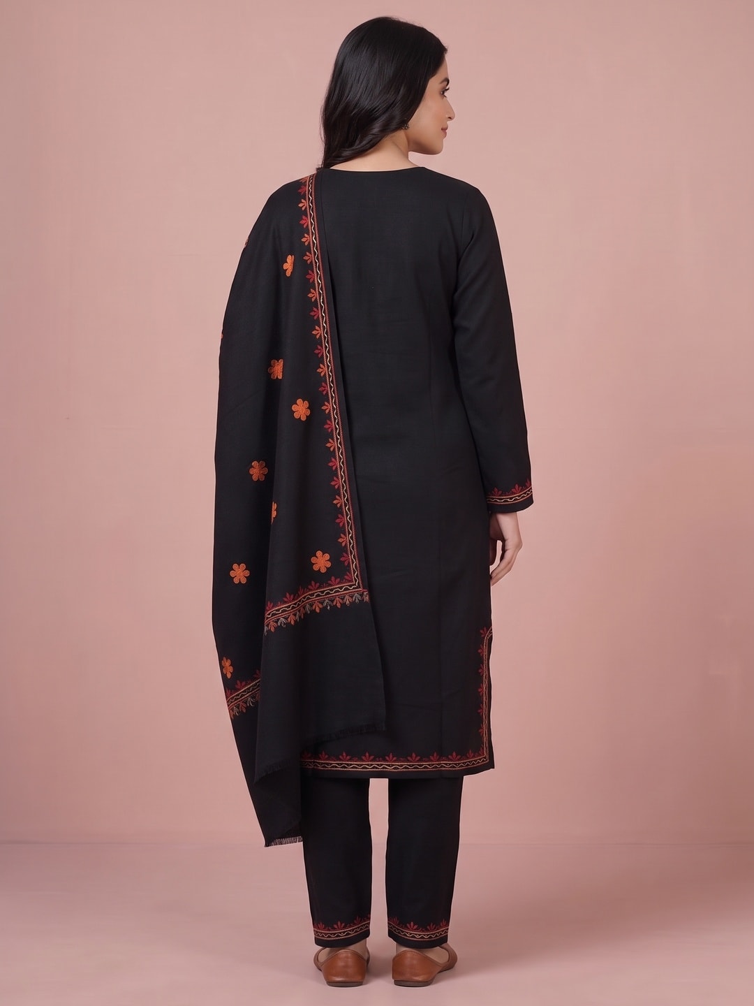Peachmode Black Woolen Salwar Suit With Floral Embroidery - Image 4