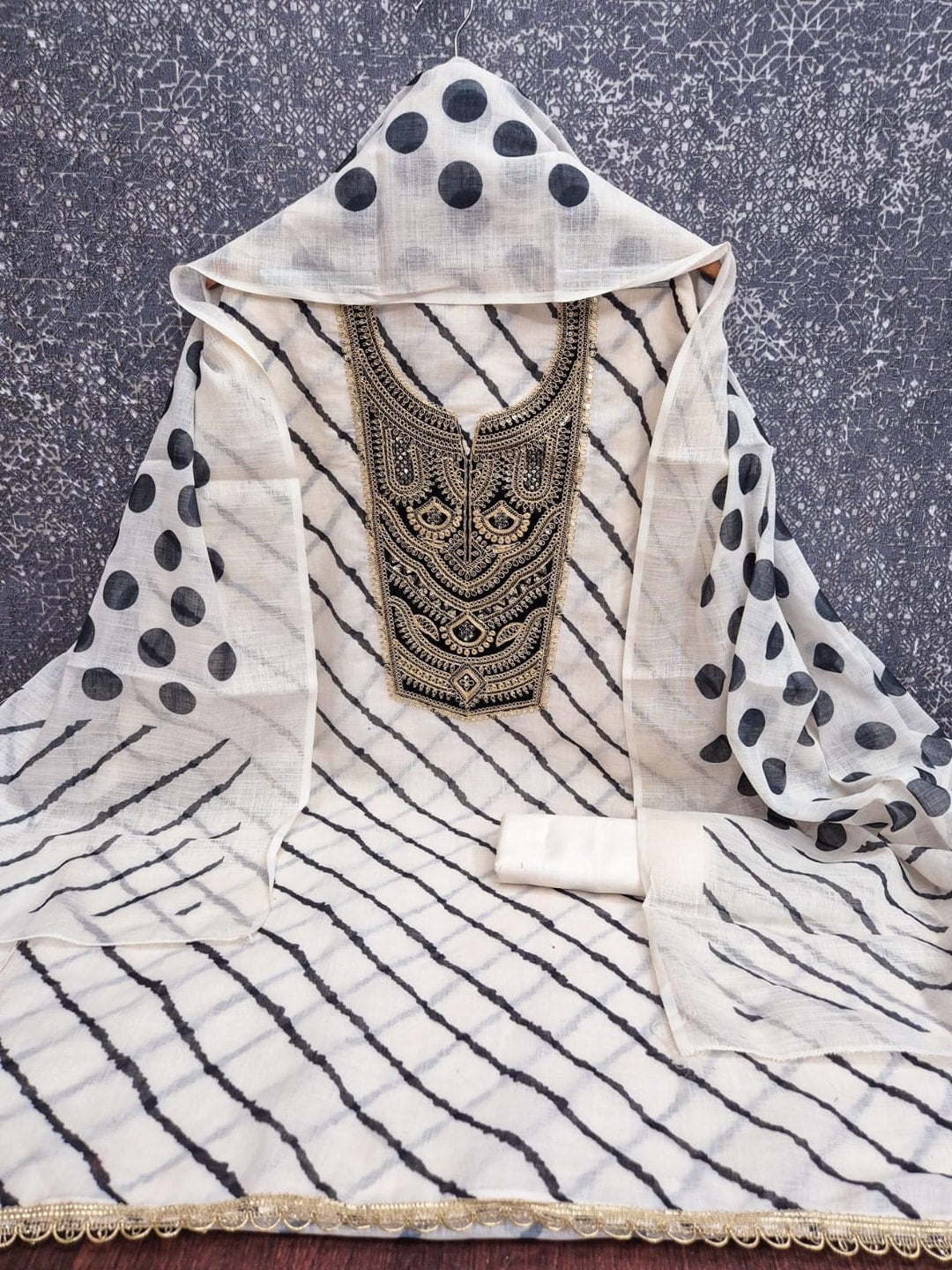 Peachmode White Linen Cotton Digital Print Unstitched Dress Material With Sequence Embroidered Neck And Polka Dot Dupatta - Image 4