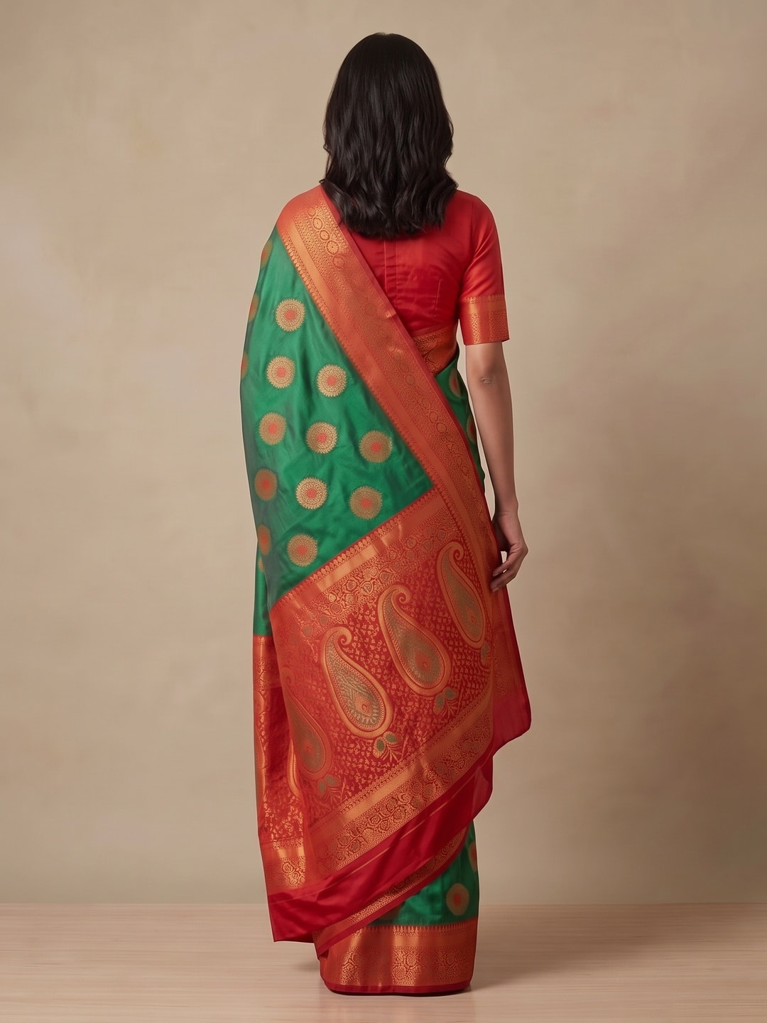 Peachmode Green Classima Pure Silk Woven Saree - Image 4