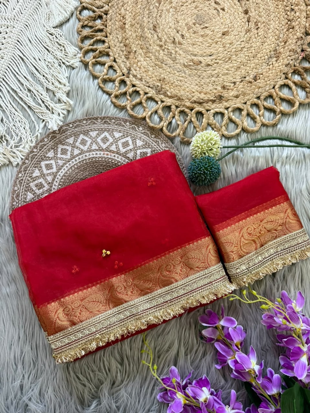 Peachmode Red Ghungroo Embroidered Nylon Organza Saree With Jacquard Border And Designer Lace - Image 4