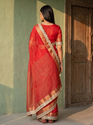 Peachmode Red Ghungroo Embroidered Nylon Organza Saree With Jacquard Border And Designer Lace - Image 2