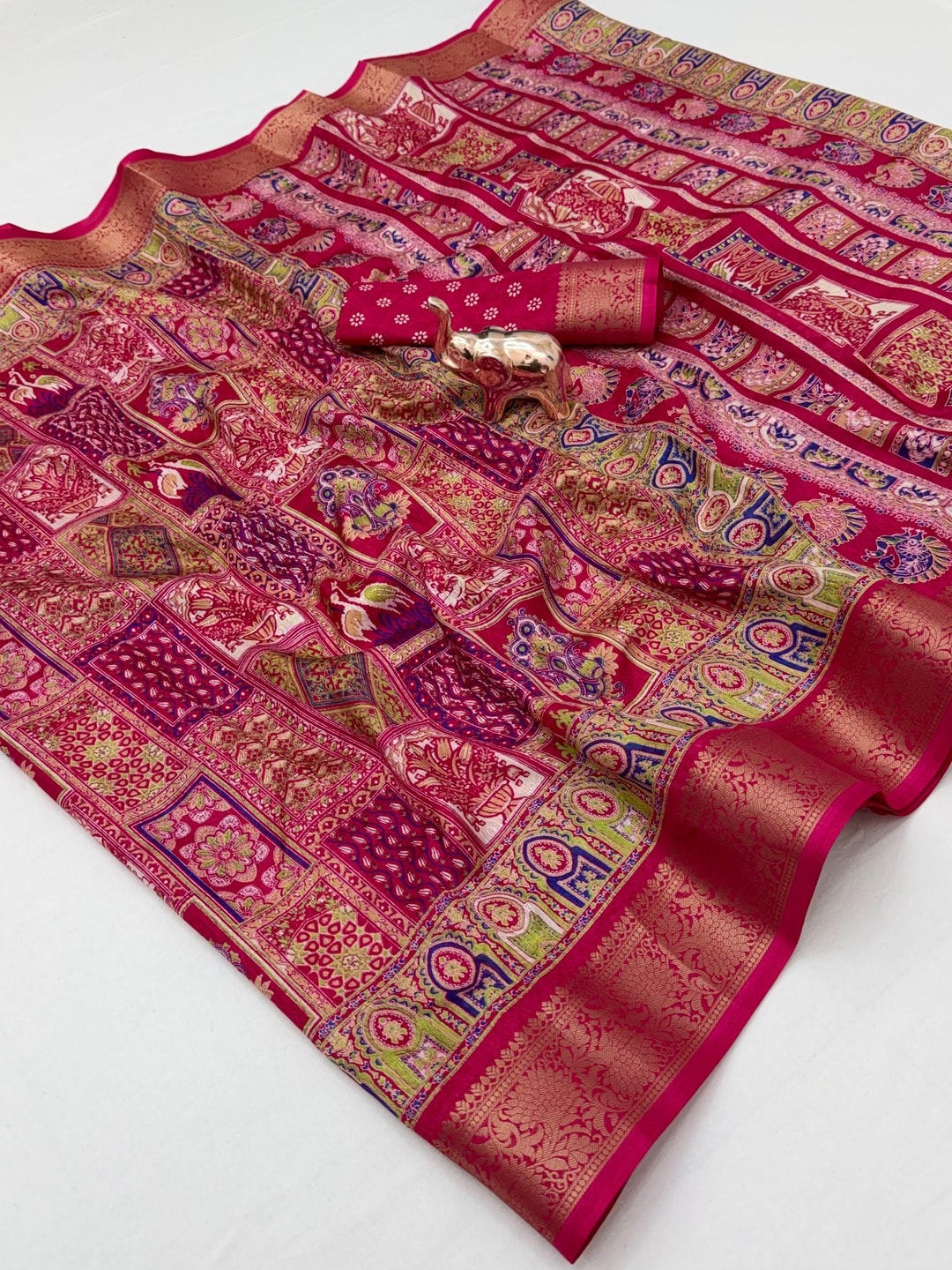 Peachmode Pink Benny Crepe Silk Saree With Position Print And Woven Jacquard Border - Image 4