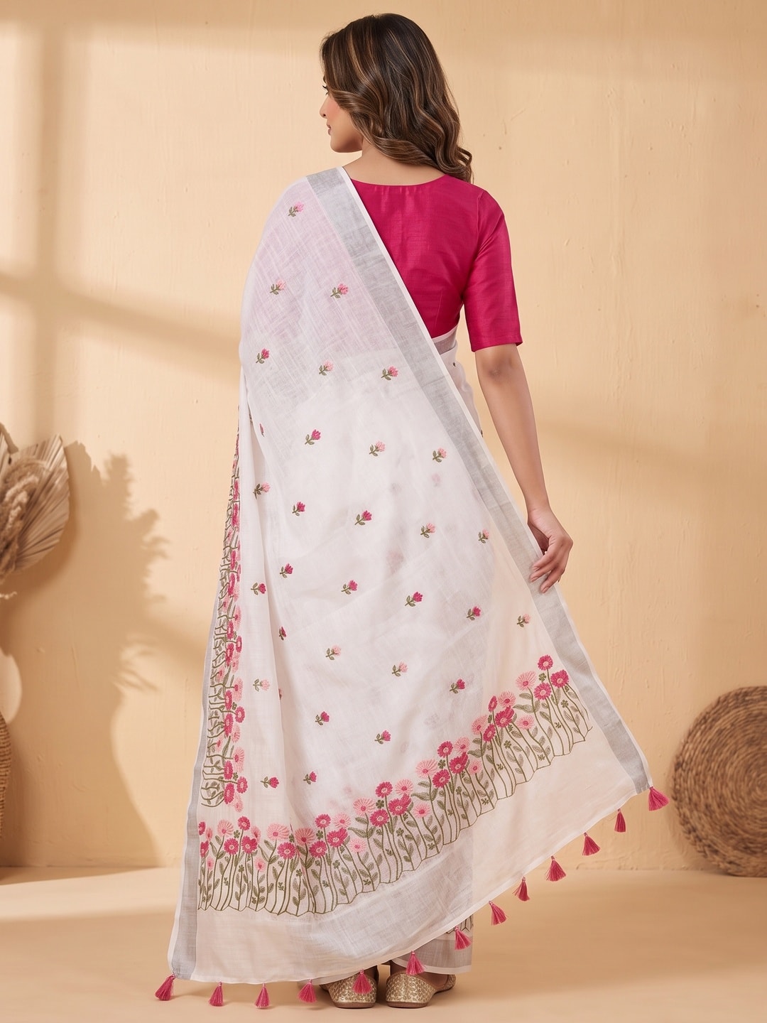 Peachmode White Floral Embroidered Linen Saree - Image 2