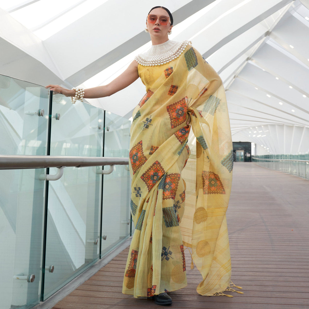 Beige Woven Art Silk Saree With Digital Print - Image 3