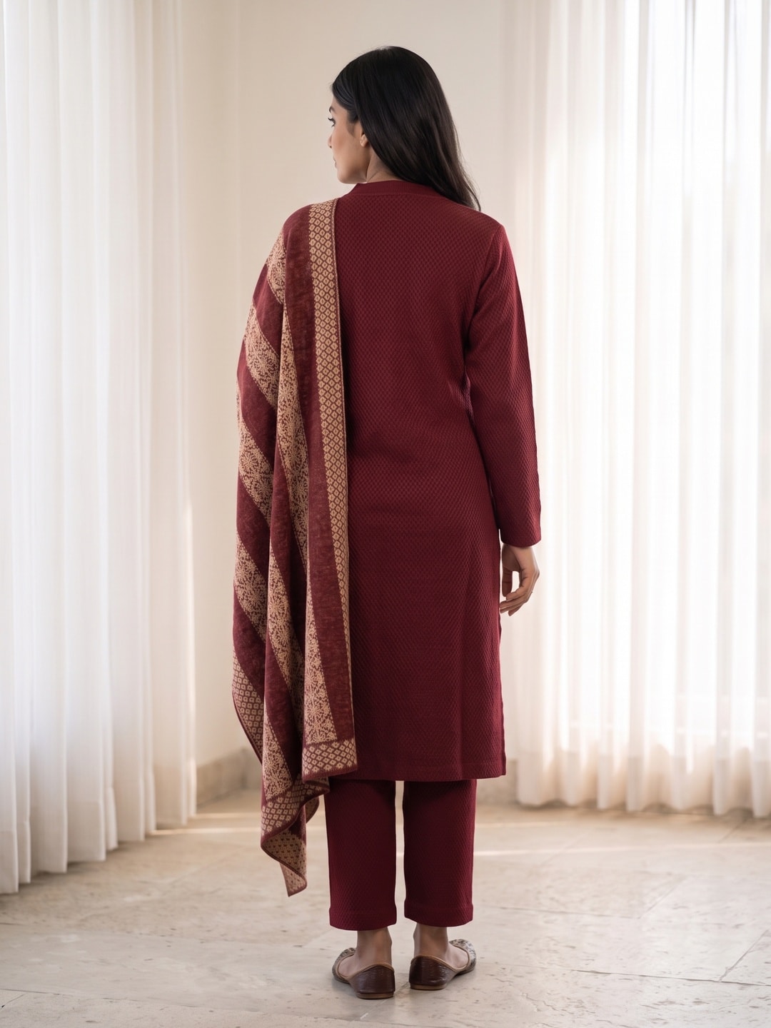 Peachmode Maroon Woolen Salwar Suit - Image 4