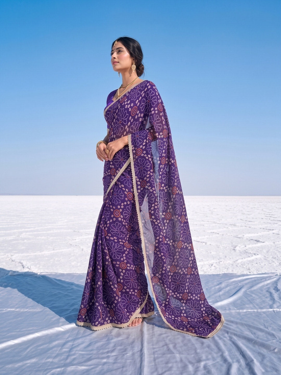 Peachmode Purple Bandhani Print Georgette Saree With Lace Border - Image 2