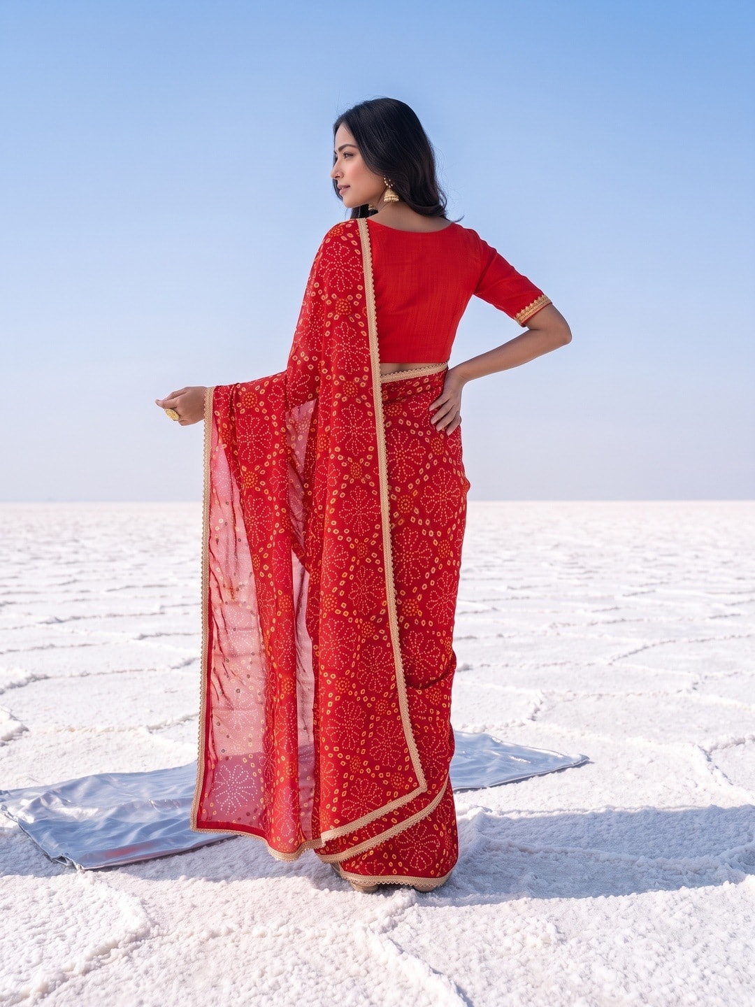 Peachmode Red Bandhani Print Georgette Saree With Lace Border - Image 3