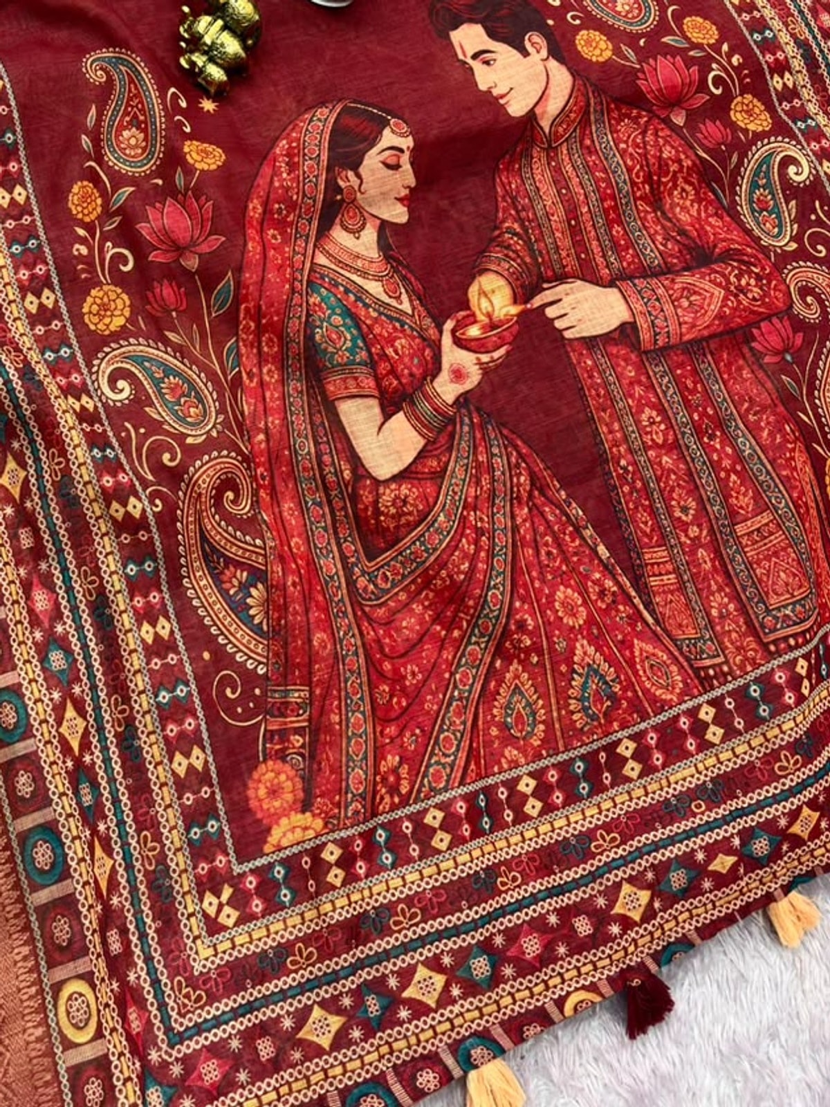 Peachmode Maroon Digital Kalamkari Diwali Print Linen Saree - Image 2