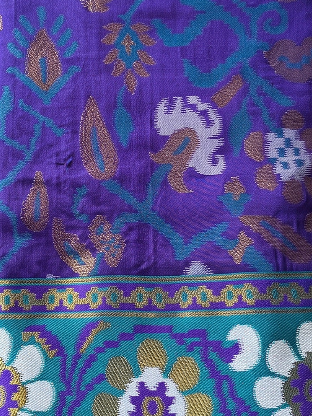 Peachmode Violet Woven Border Silk Saree With Heavy Pallu - Image 4