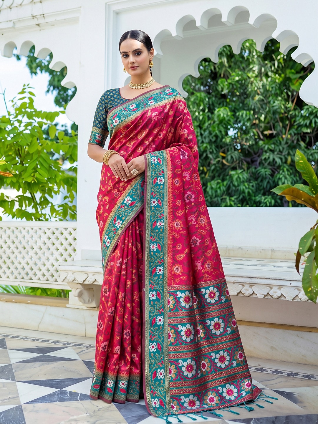 Peachmode Pink Woven Border Silk Saree With Heavy Pallu - Image 1
