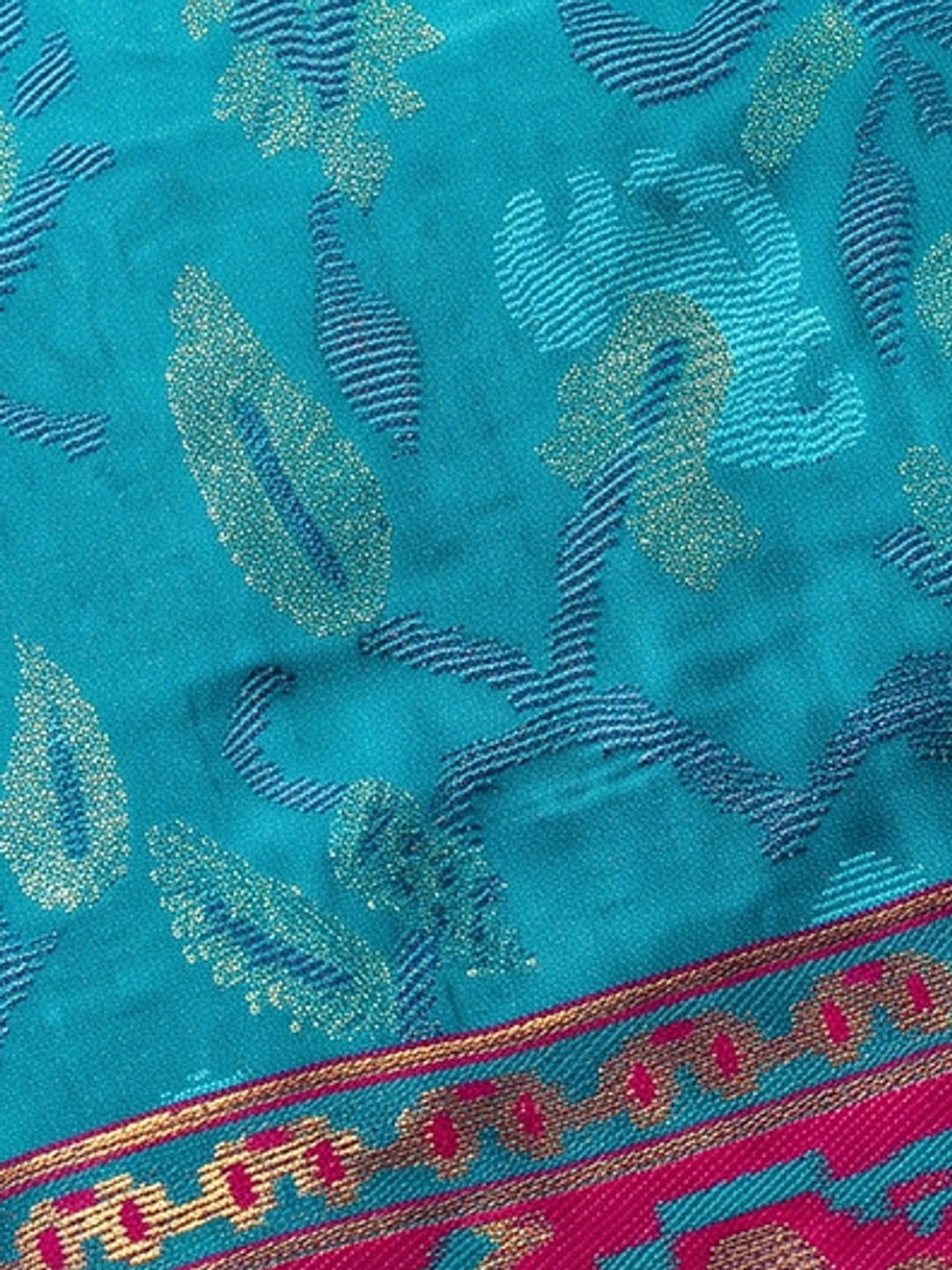 Peachmode Sky Blue Woven Border Silk Saree With Heavy Pallu - Image 4