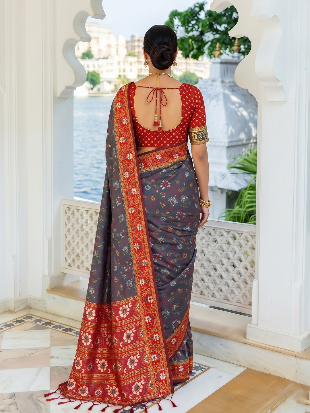 Peachmode Grey Woven Border Silk Saree With Heavy Pallu - Image 2