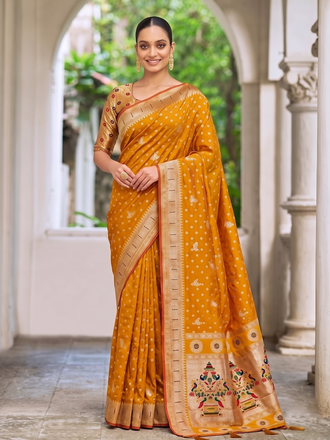 Peachmode Yellow Zari Border Silk Saree With Heavy Pallu - Image 1