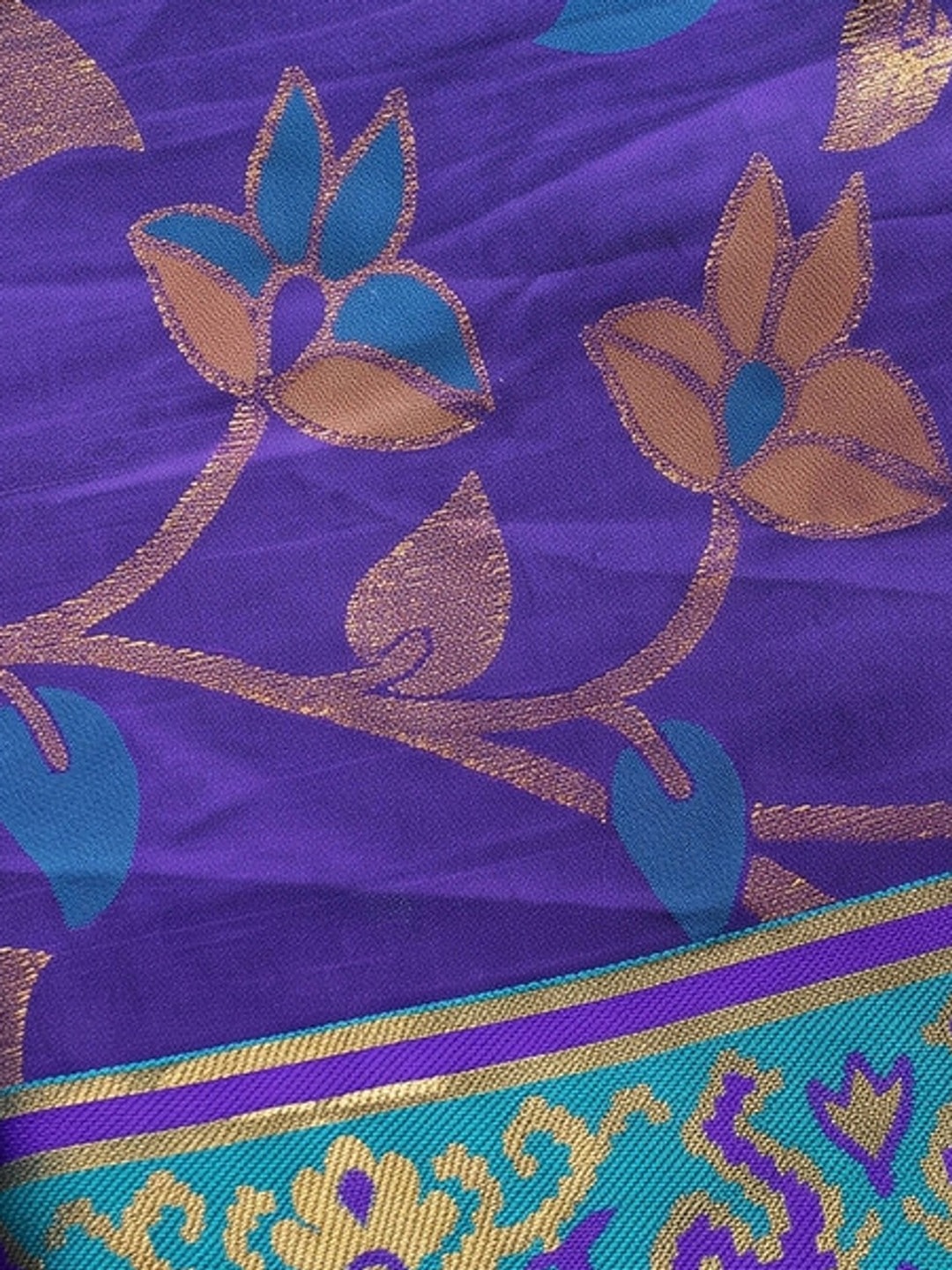 Peachmode Violet Woven Border Silk Saree With Heavy Pallu - Image 5