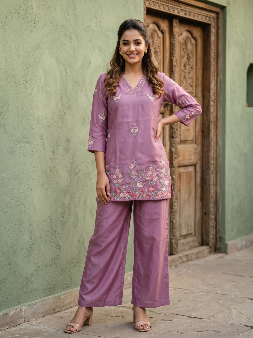 Peachmode Mauve Mul Chanderi Floral Embroidered Co-ord Set - Image 1