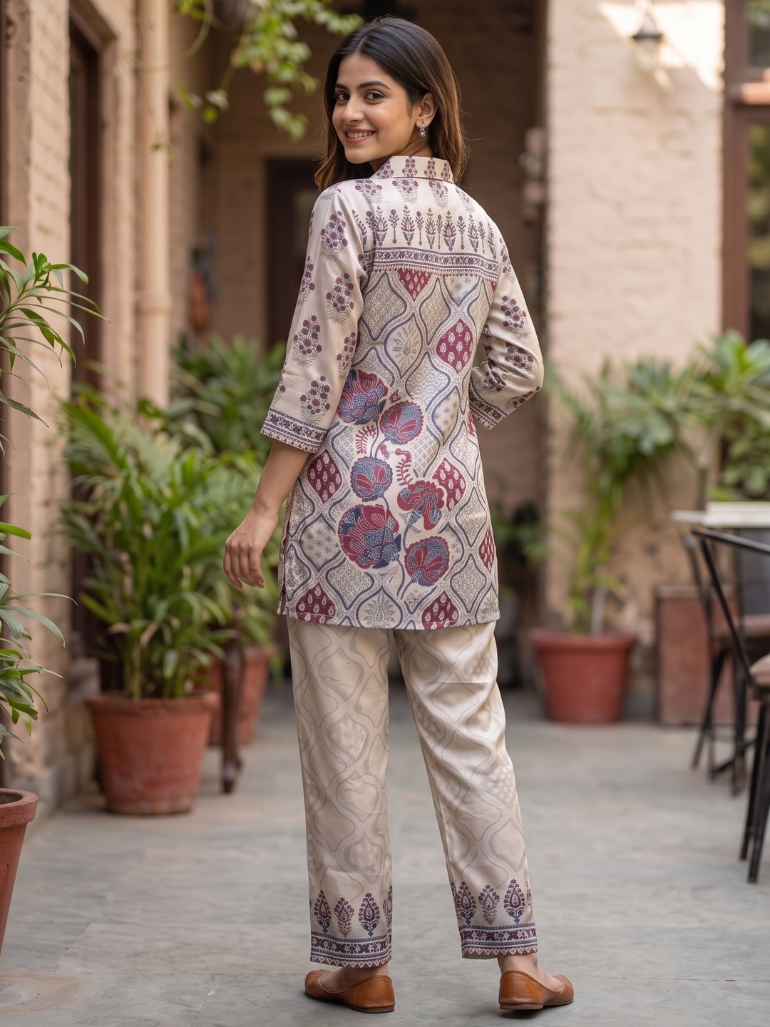 Peachmode Beige Lenzing Silk Floral Printed Co-ord Set - Image 4