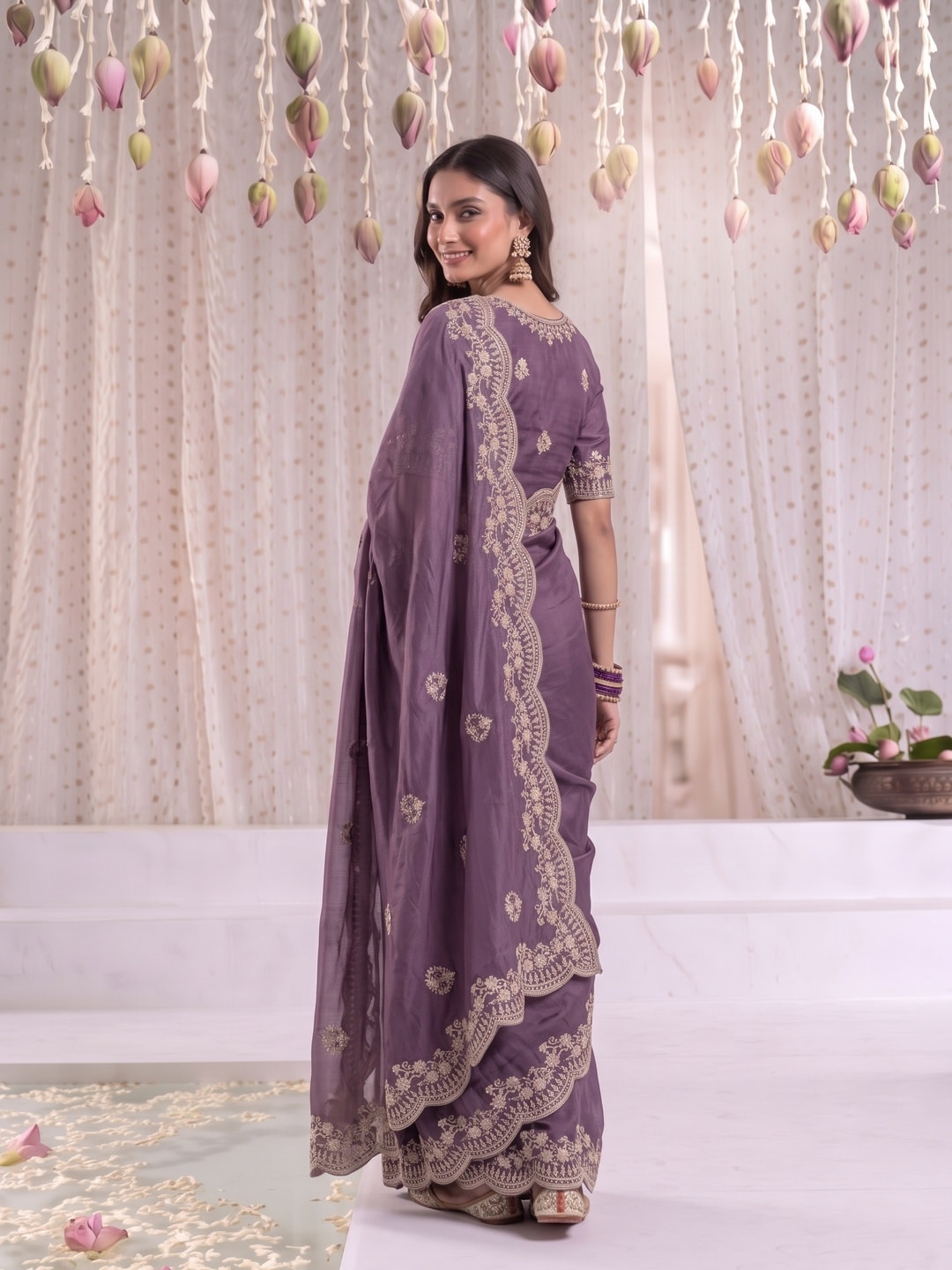 Peachmode Purple Vichitra Silk Saree With Scalloped Zari Floral Embroidery Border - Image 2